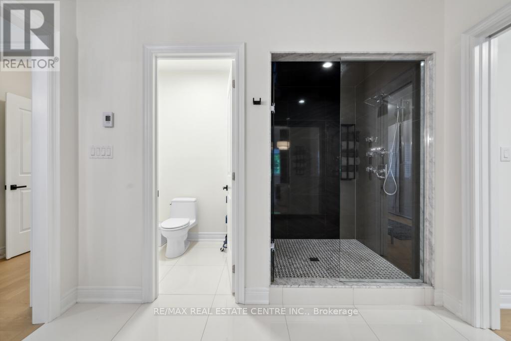 10 Crown Forest Court, Brampton, Ontario  L6Y 2Y5 - Photo 29 - W12433885