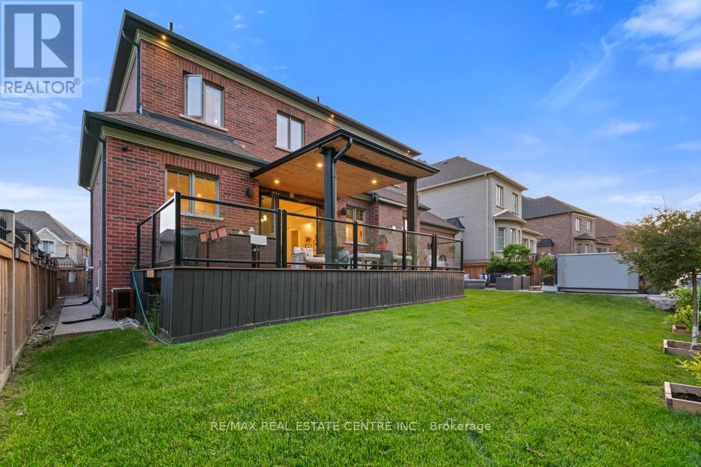 10 Crown Forest Court, Brampton, Ontario  L6Y 2Y5 - Photo 49 - W12433885