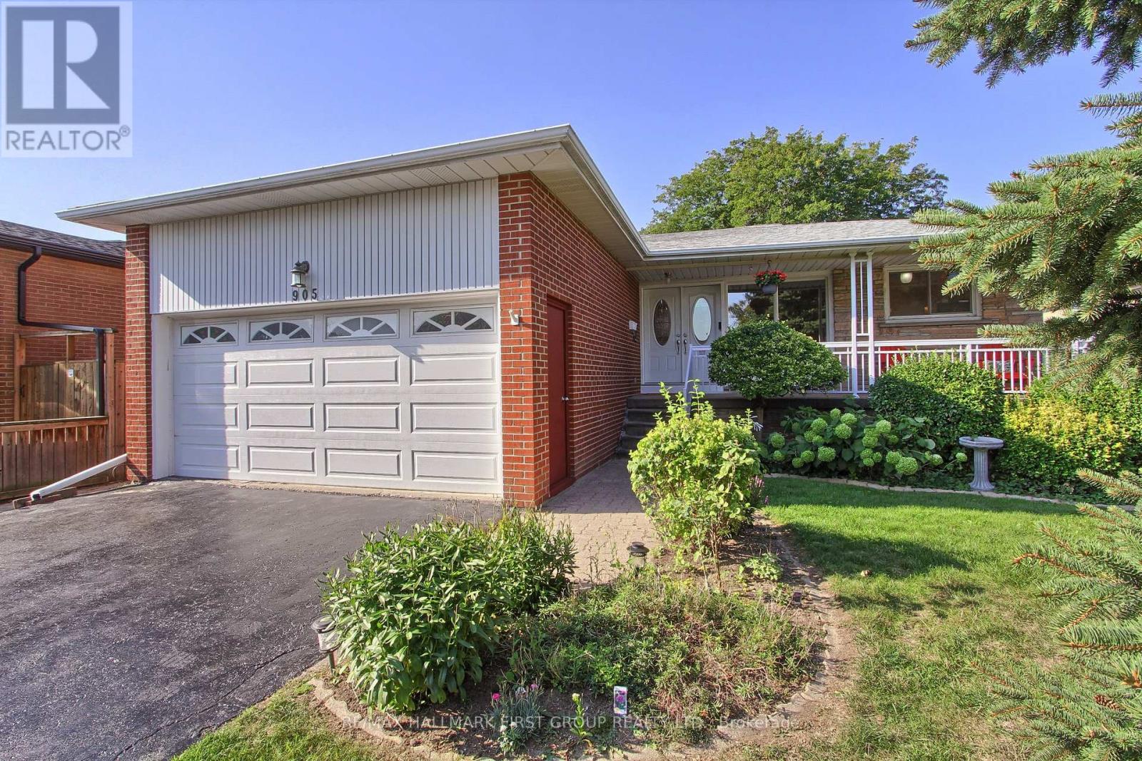 905 LEXICON DRIVE, Mississauga, Ontario