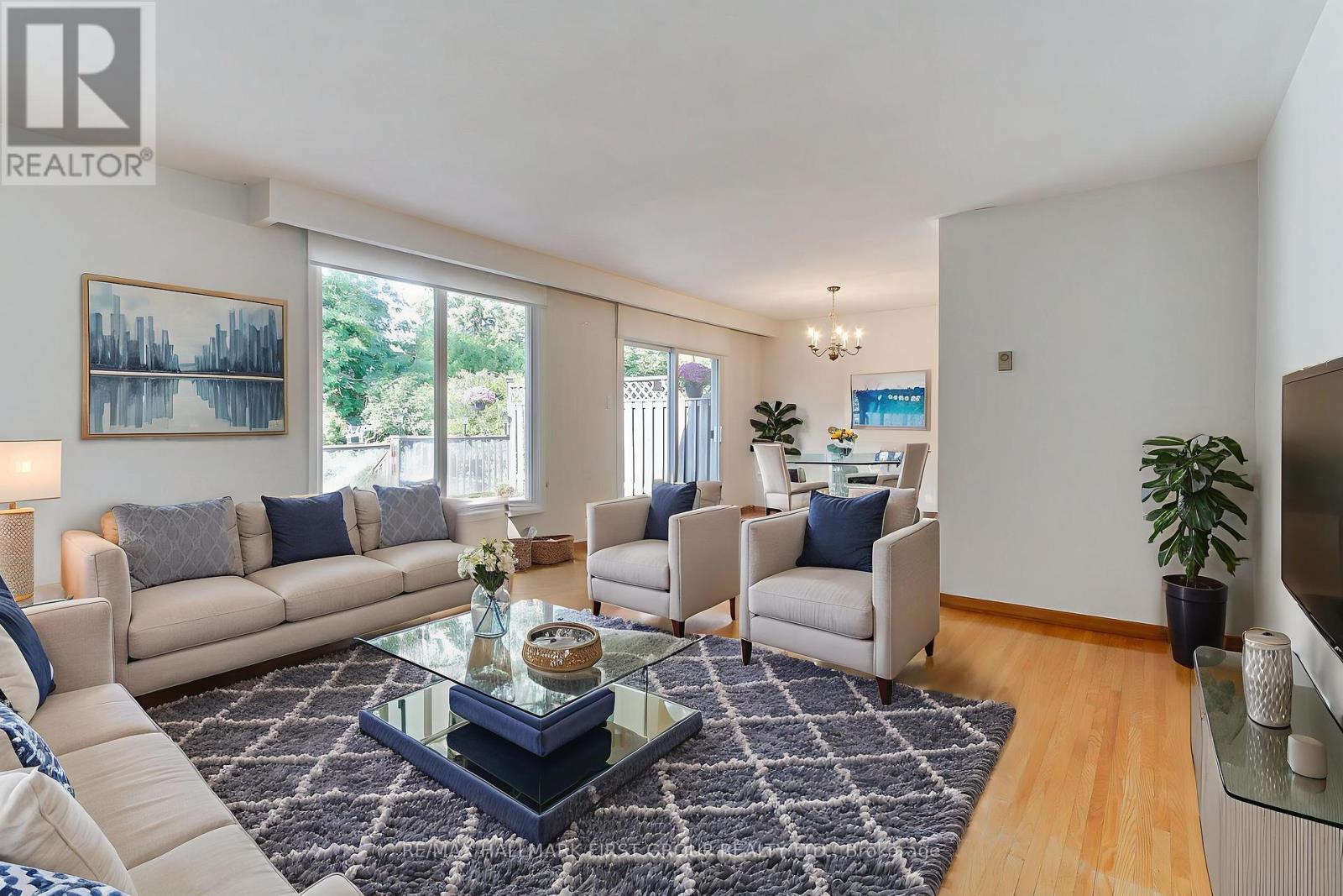 905 Lexicon Drive, Mississauga, Ontario  L4Y 2P9 - Photo 13 - W12433962