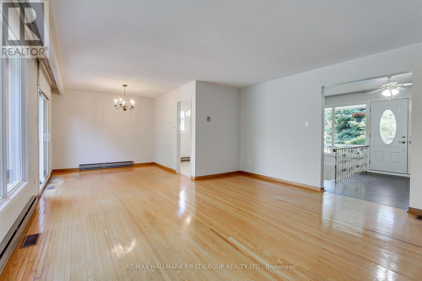 905 Lexicon Drive, Mississauga, Ontario  L4Y 2P9 - Photo 17 - W12433962