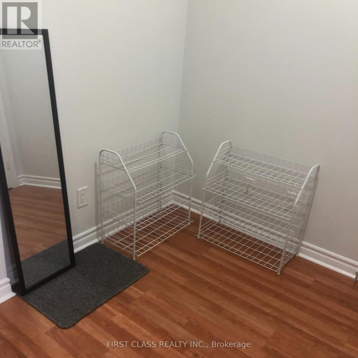 1612 - 3880 Duke Of York Boulevard, Mississauga, Ontario  L5B 4M7 - Photo 14 - W12433976