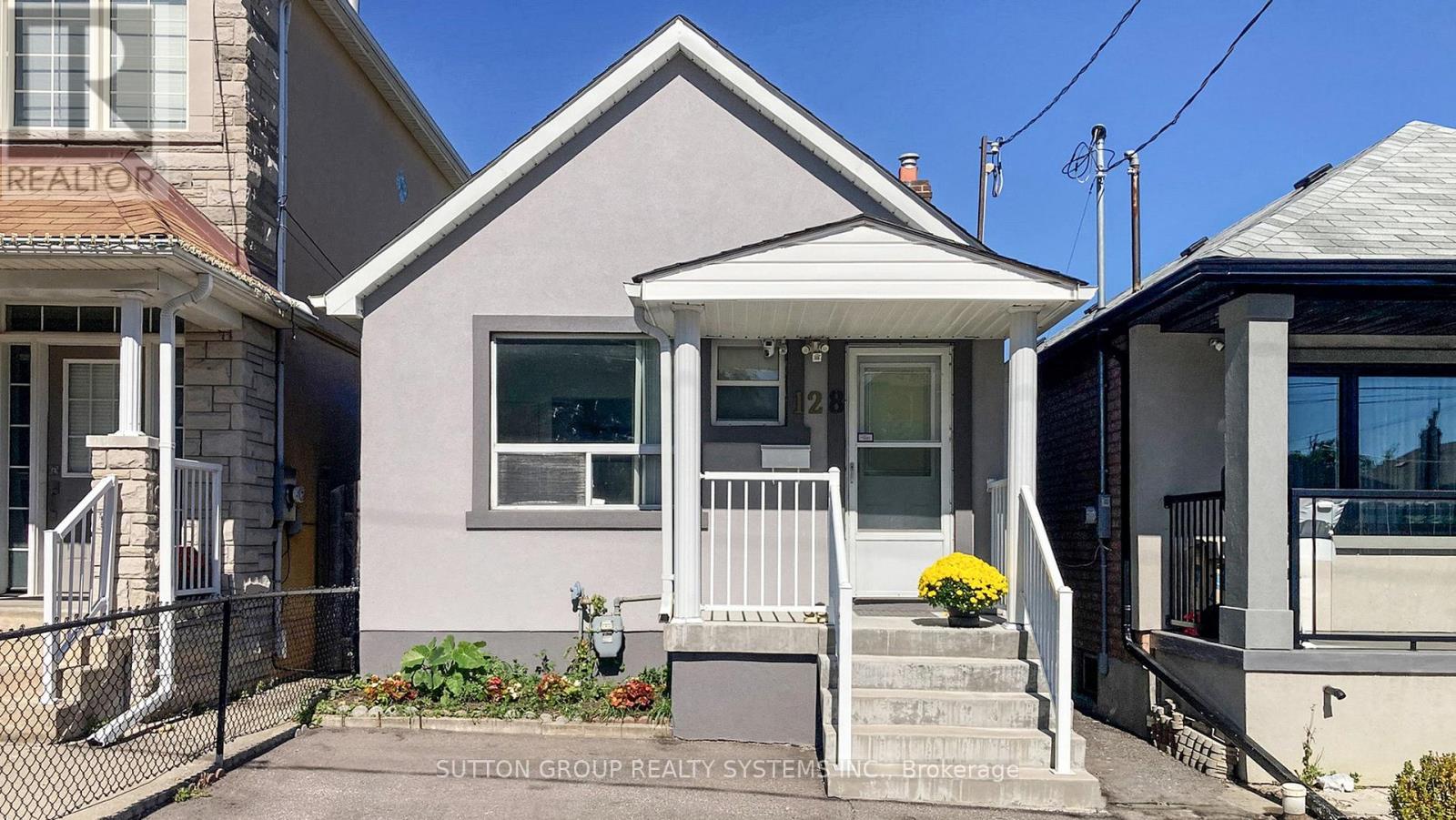 128 Northland Avenue, Toronto, Ontario  M6N 2E2 - Photo 1 - W12433984
