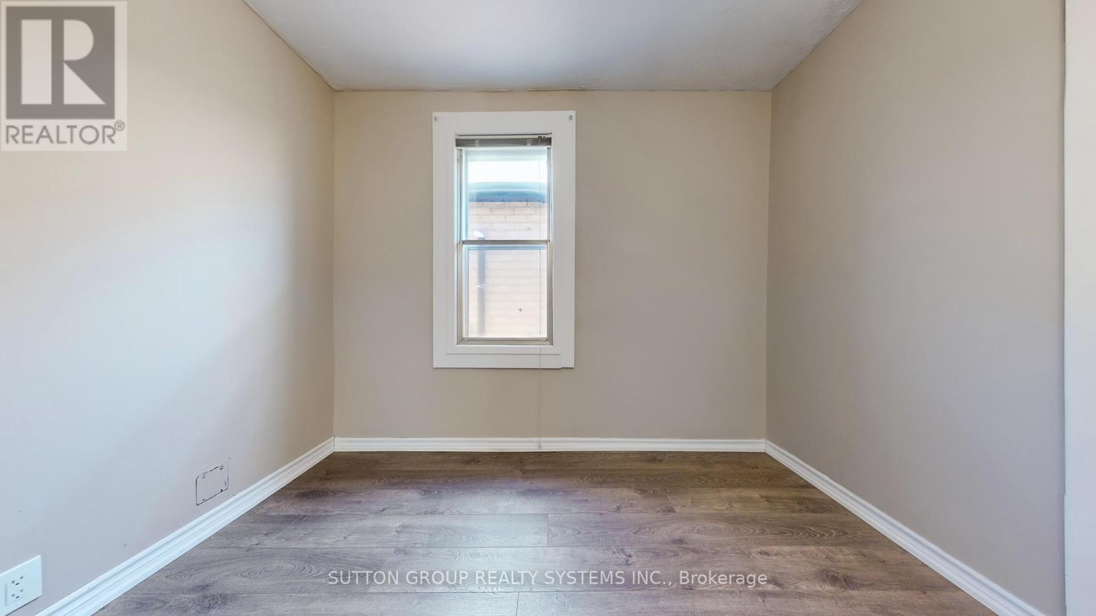 128 Northland Avenue, Toronto, Ontario  M6N 2E2 - Photo 10 - W12433984