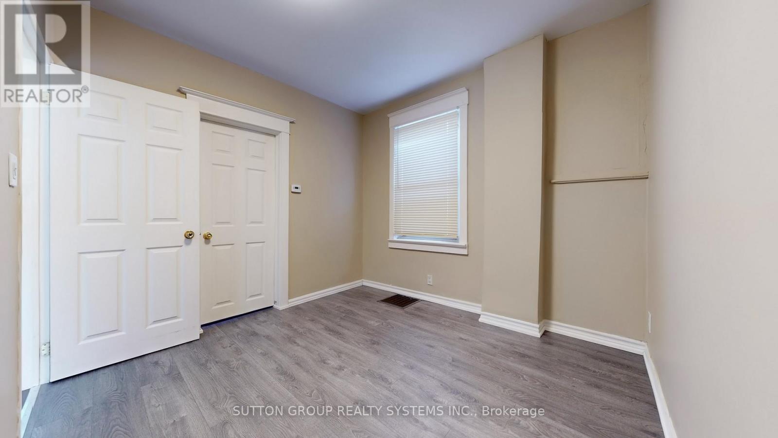 128 Northland Avenue, Toronto, Ontario  M6N 2E2 - Photo 13 - W12433984