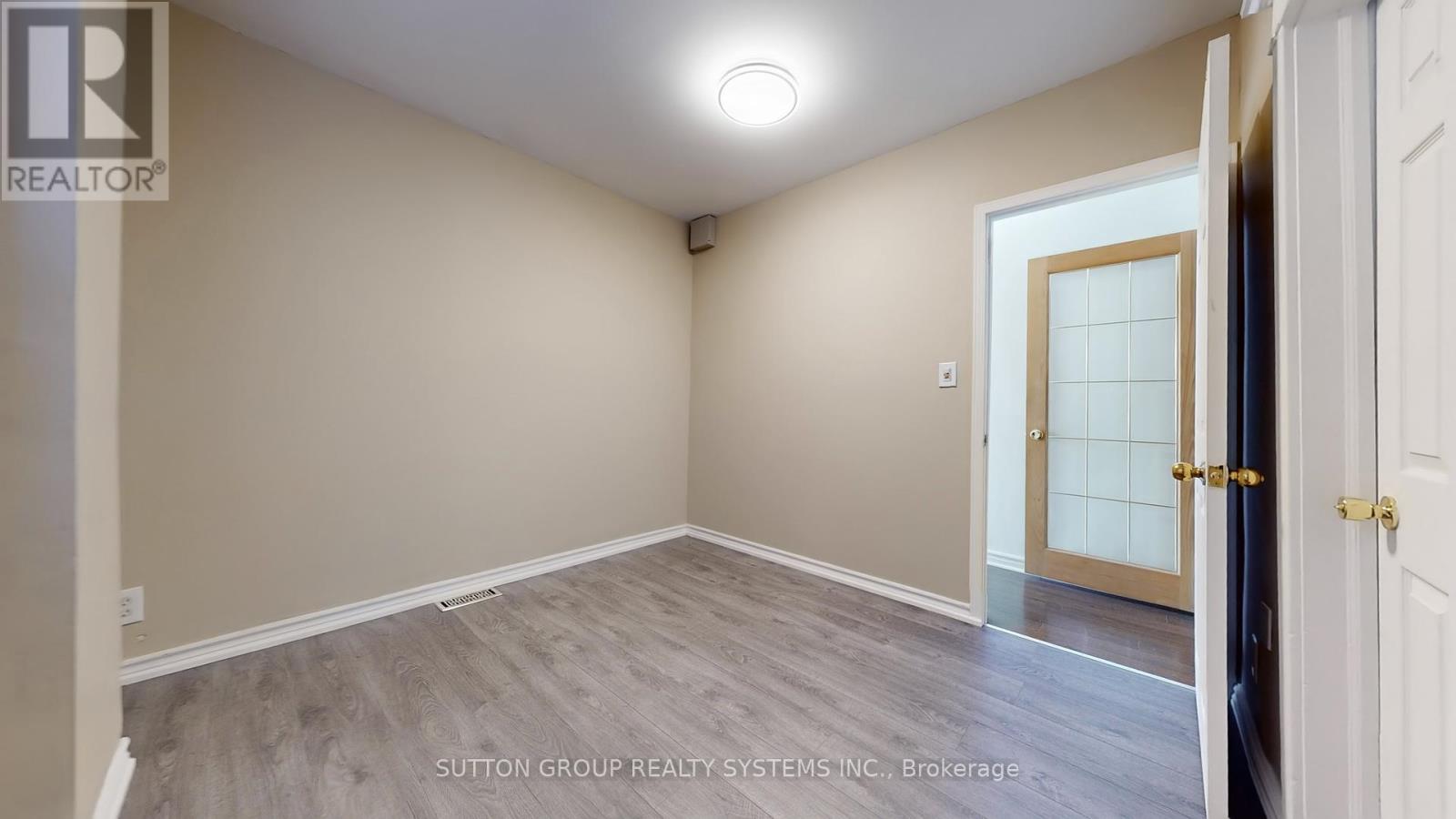 128 Northland Avenue, Toronto, Ontario  M6N 2E2 - Photo 15 - W12433984