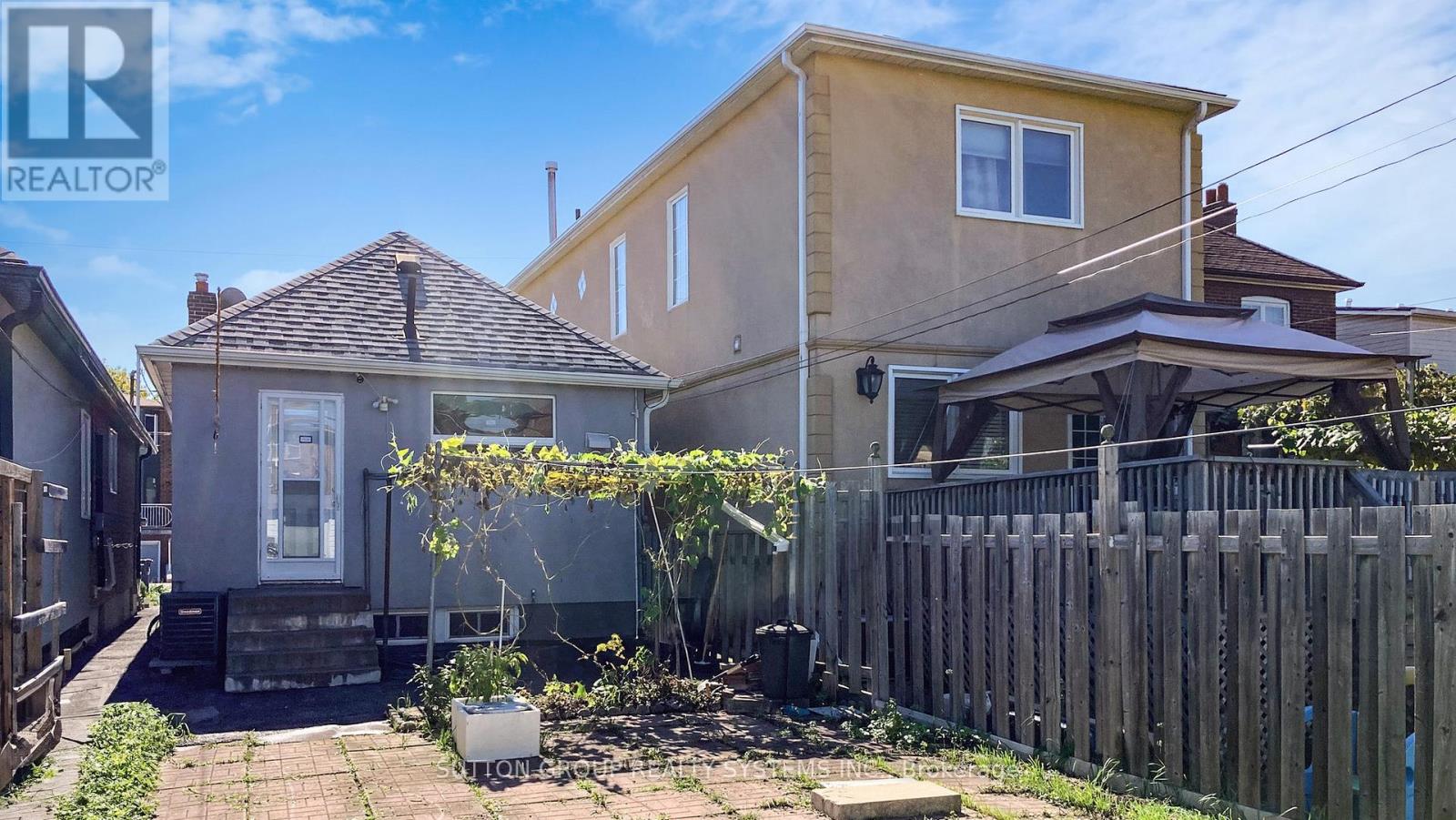 128 Northland Avenue, Toronto, Ontario  M6N 2E2 - Photo 28 - W12433984