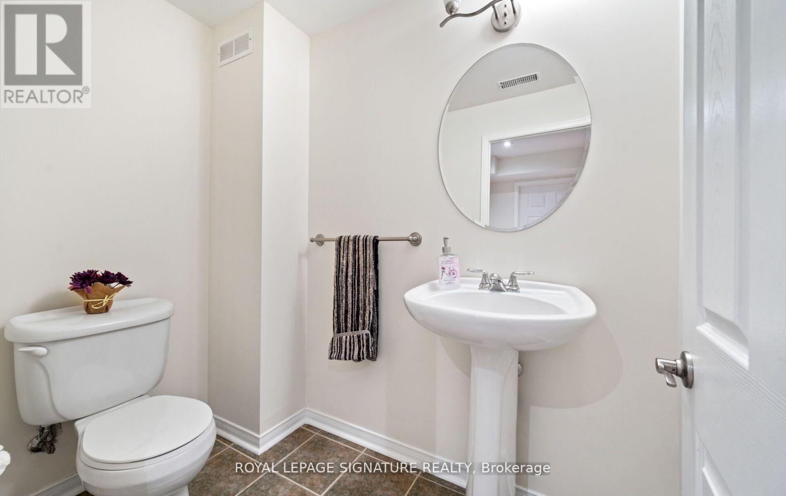 3351 Smoke Tree Road, Mississauga, Ontario  L5N 7M5 - Photo 40 - W12433994