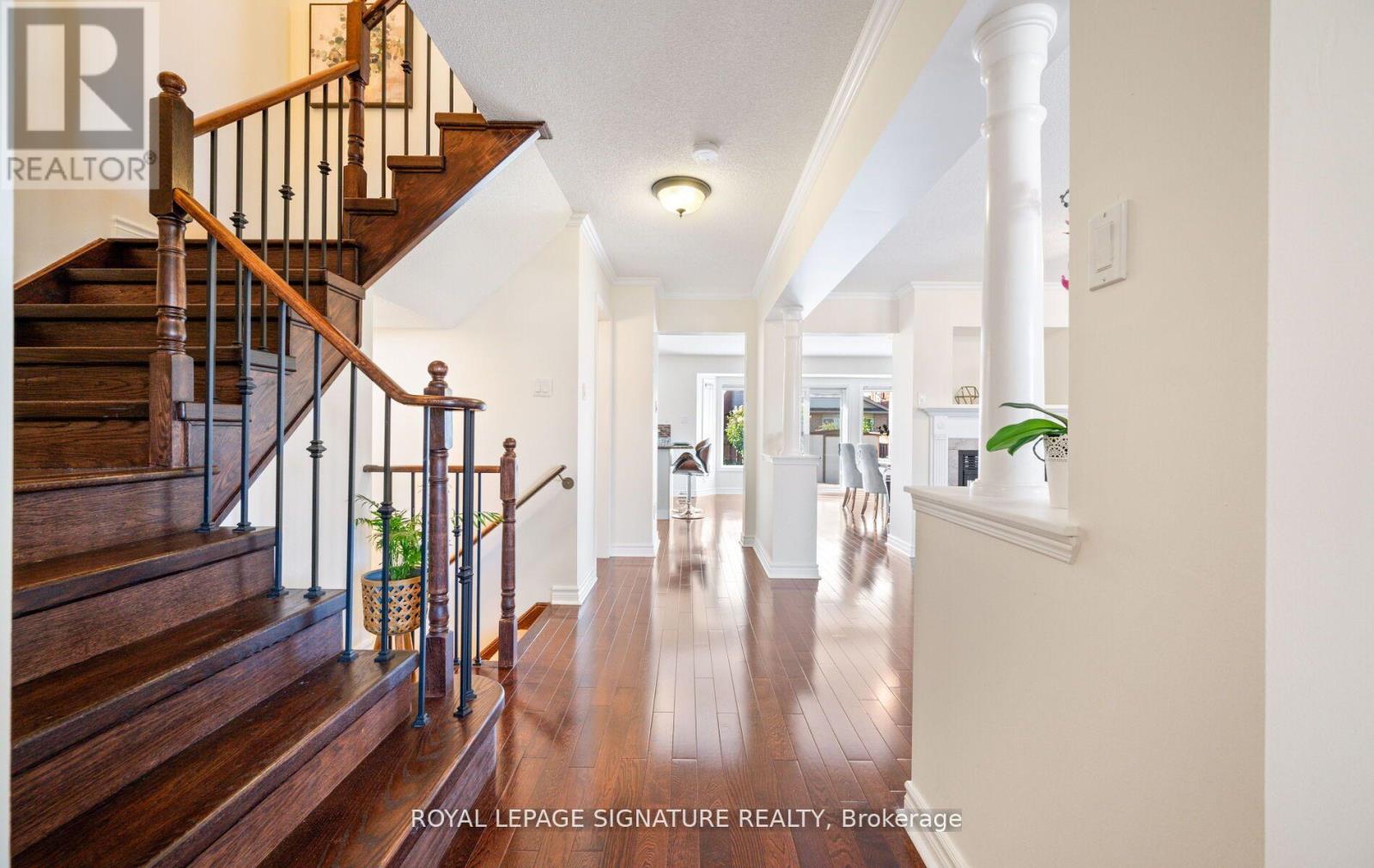 3351 Smoke Tree Road, Mississauga, Ontario  L5N 7M5 - Photo 5 - W12433994