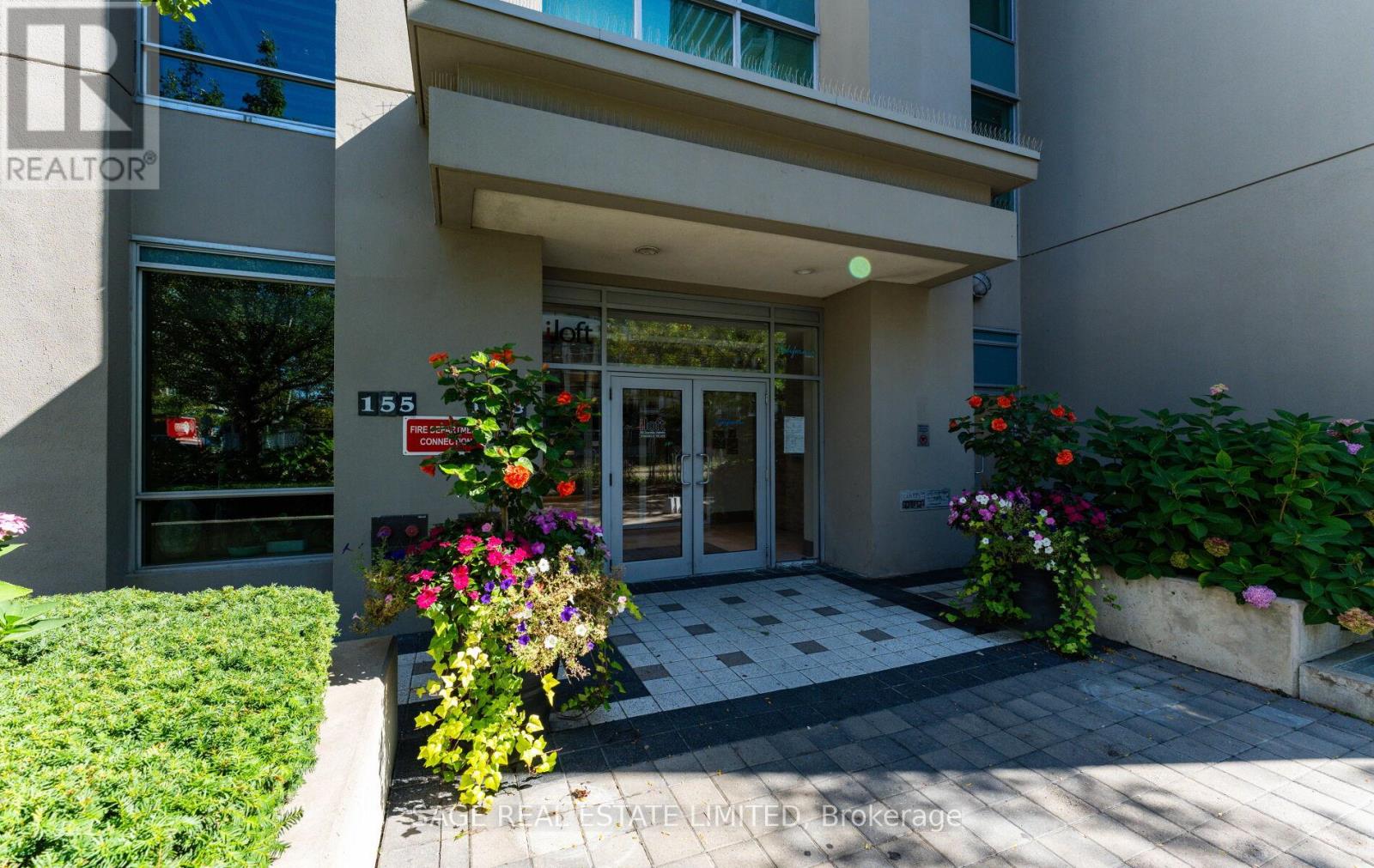 1202 - 155 Legion Road N, Toronto, Ontario  M8Y 0A7 - Photo 3 - W12434027