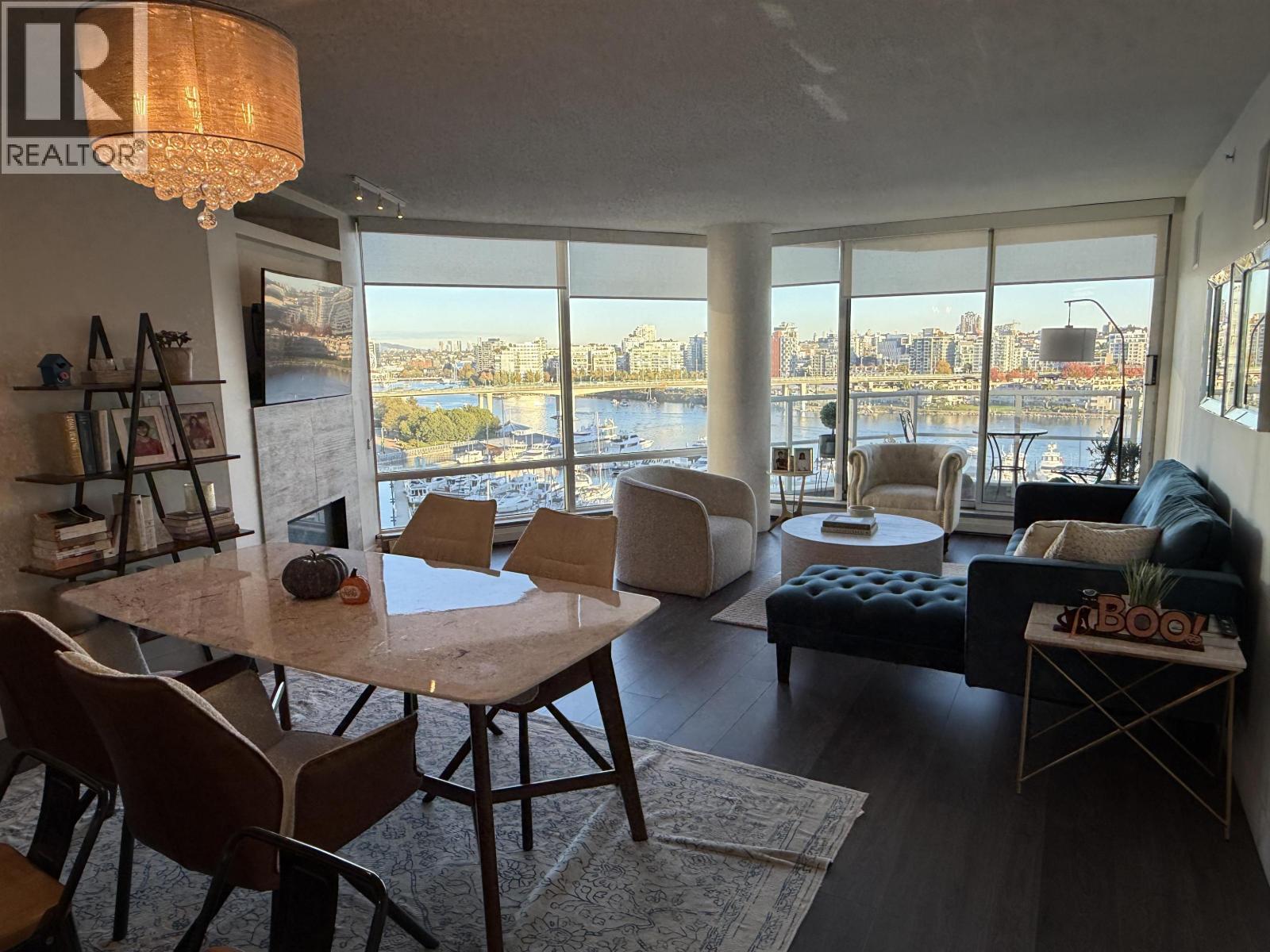 1105 1201 Marinaside Crescent, Vancouver, British Columbia  V6Z 2V2 - Photo 4 - R3053603