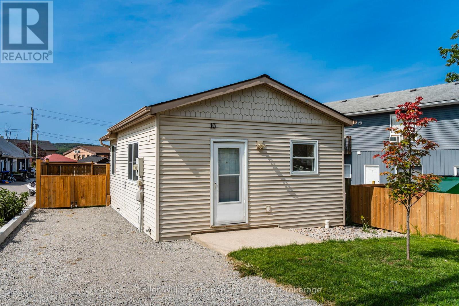 10 LEVI SIMON TRAIL, Penetanguishene, Ontario