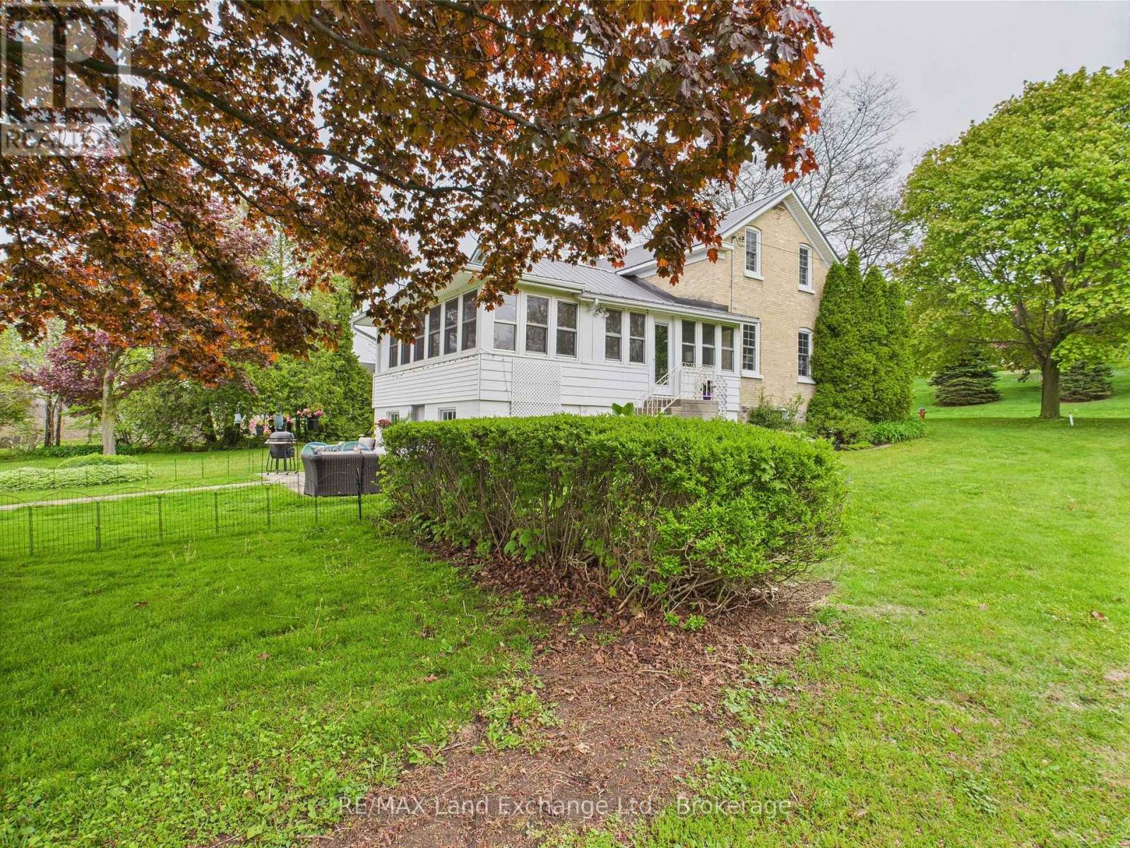 1178 Queen Street, Kincardine, Ontario  N2Z 1G4 - Photo 5 - X12172410
