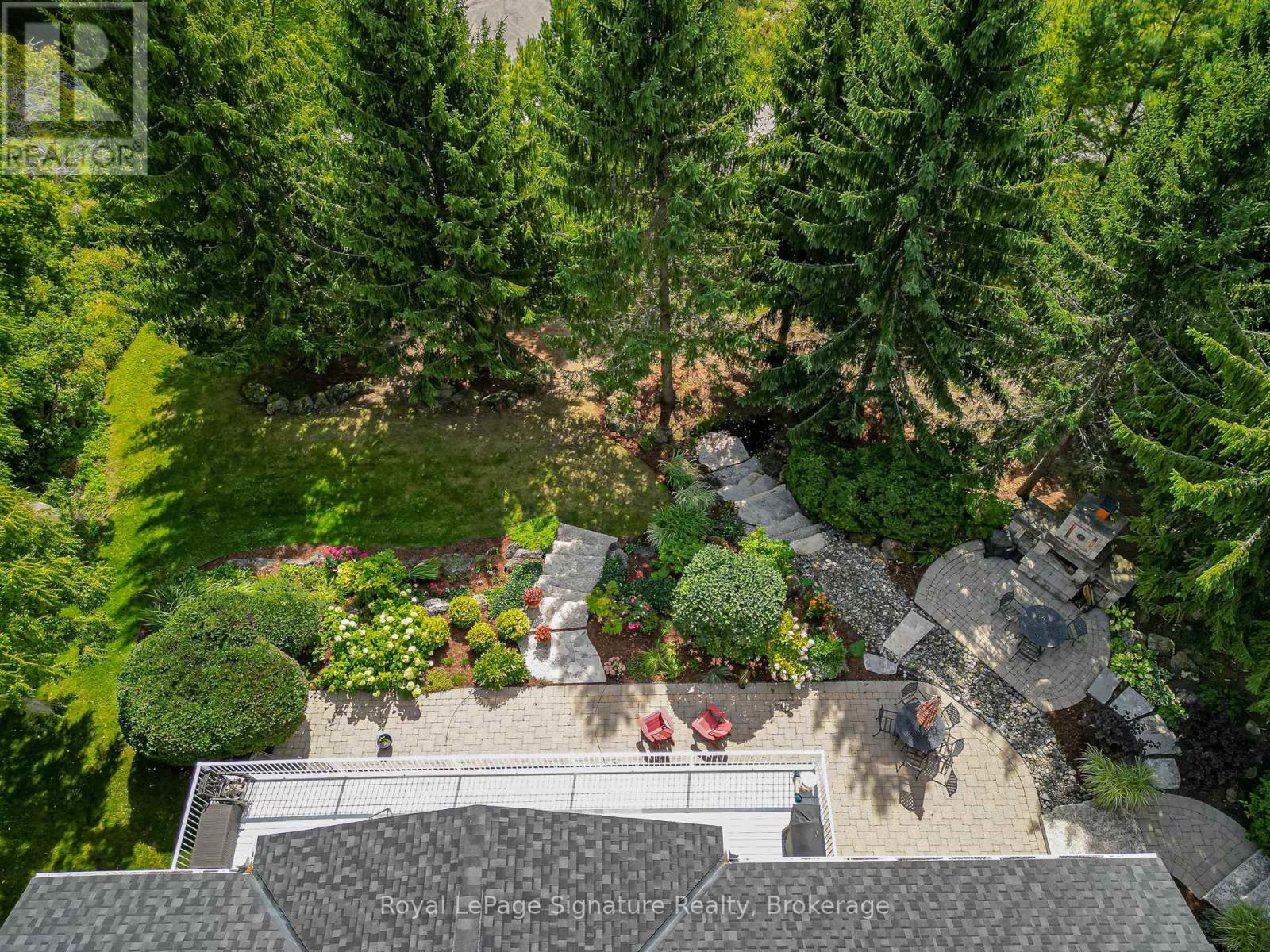 180 Russell Street E, Blue Mountains, Ontario  N0H 1J0 - Photo 36 - X12389195