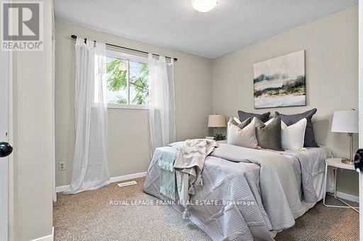 929 Southdown Drive, Oshawa, Ontario  L1H 7Z5 - Photo 10 - E12434085