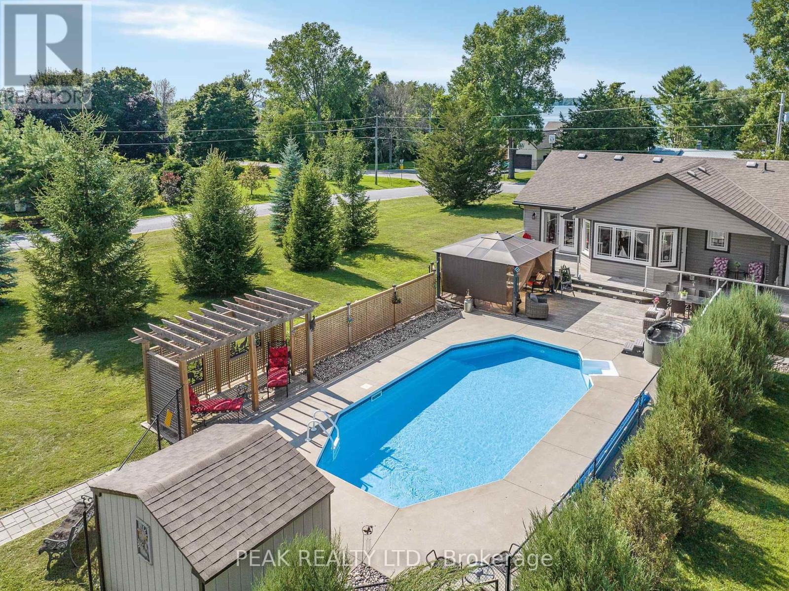 116 Prinyers Cove Crescent, Prince Edward County (North Marysburg Ward), Ontario  K0K 2T0 - Photo 40 - X12434124