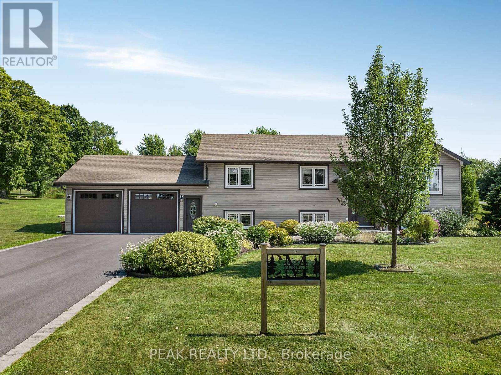 116 Prinyers Cove Crescent, Prince Edward County (North Marysburg Ward), Ontario  K0K 2T0 - Photo 7 - X12434124