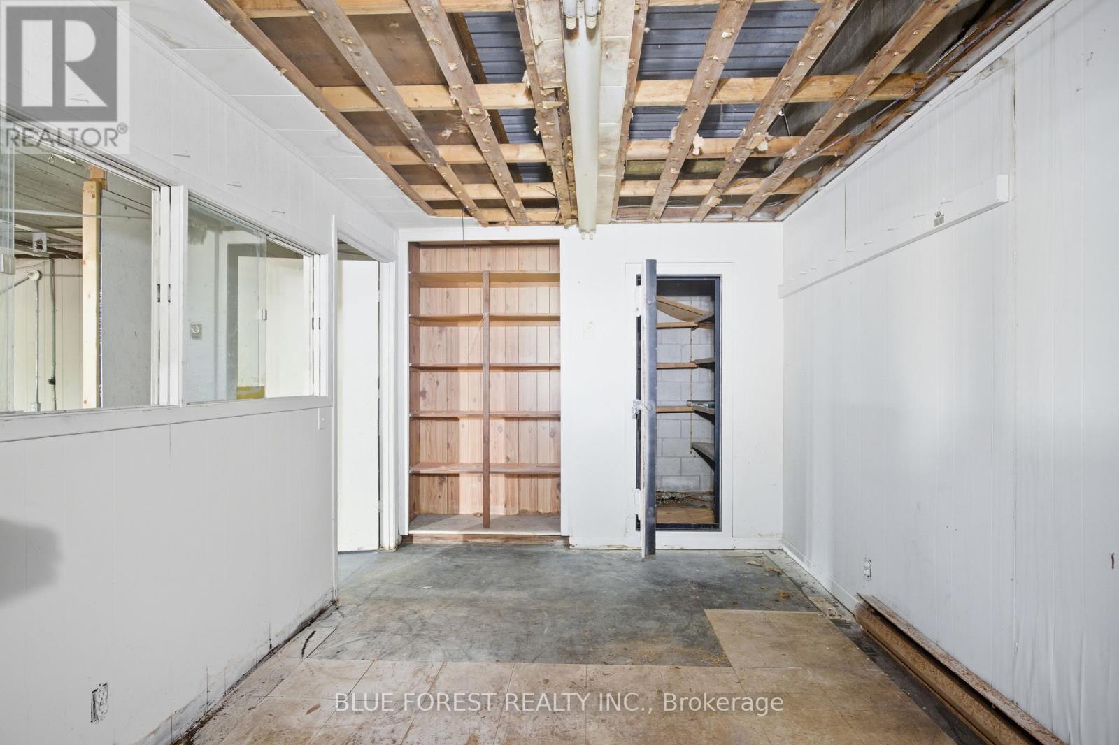 22436 Pioneer Line, West Elgin, Ontario  N0L 2C0 - Photo 14 - X12434075