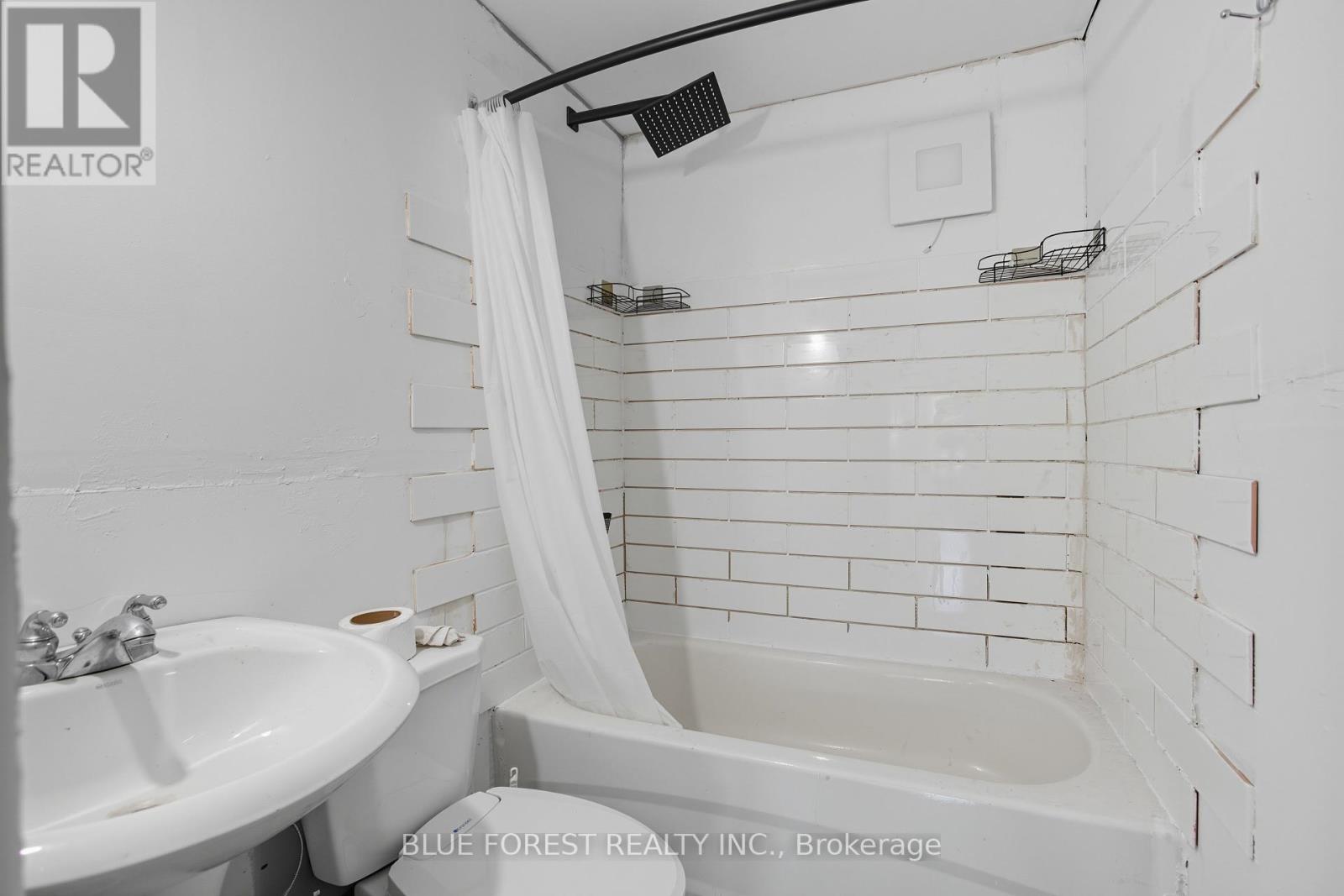 22436 Pioneer Line, West Elgin, Ontario  N0L 2C0 - Photo 21 - X12434075