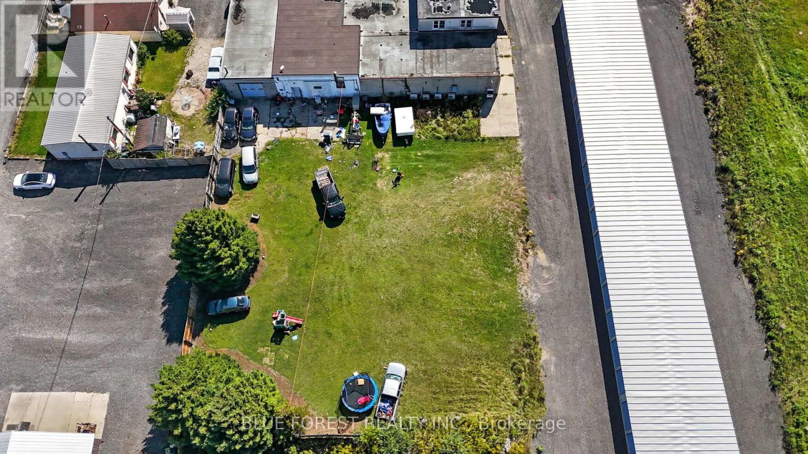22436 Pioneer Line, West Elgin, Ontario  N0L 2C0 - Photo 30 - X12434075