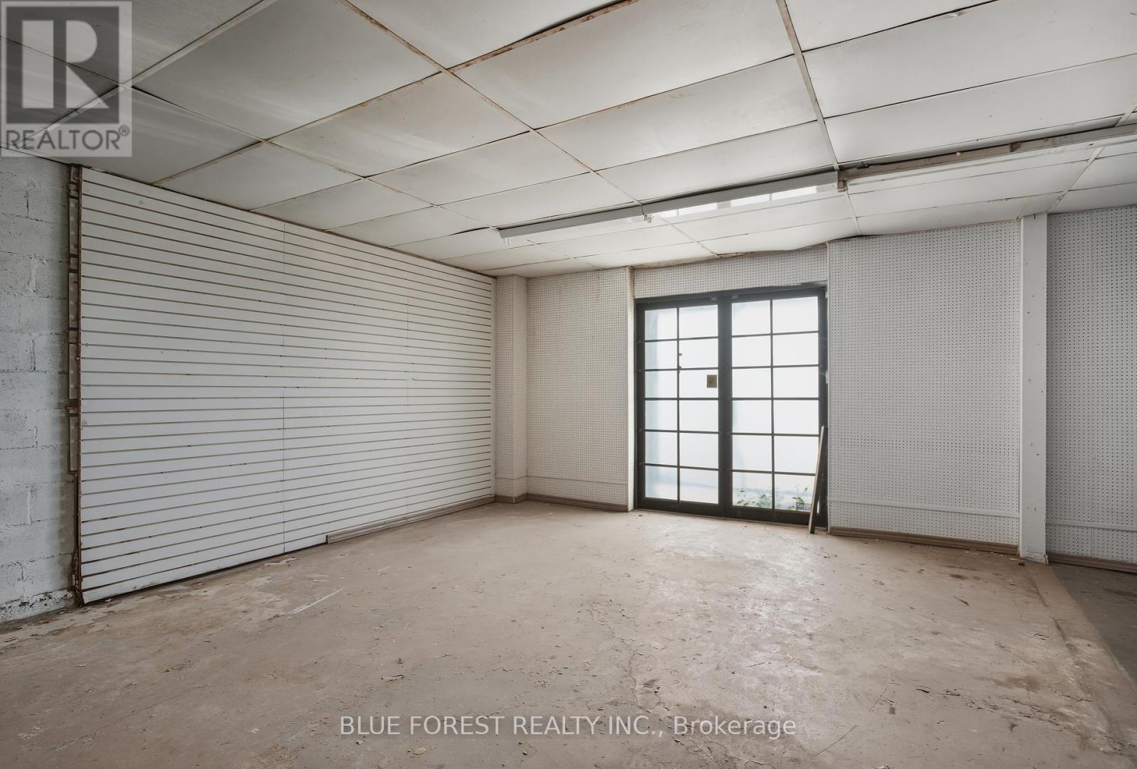 22436 Pioneer Line, West Elgin, Ontario  N0L 2C0 - Photo 6 - X12434075