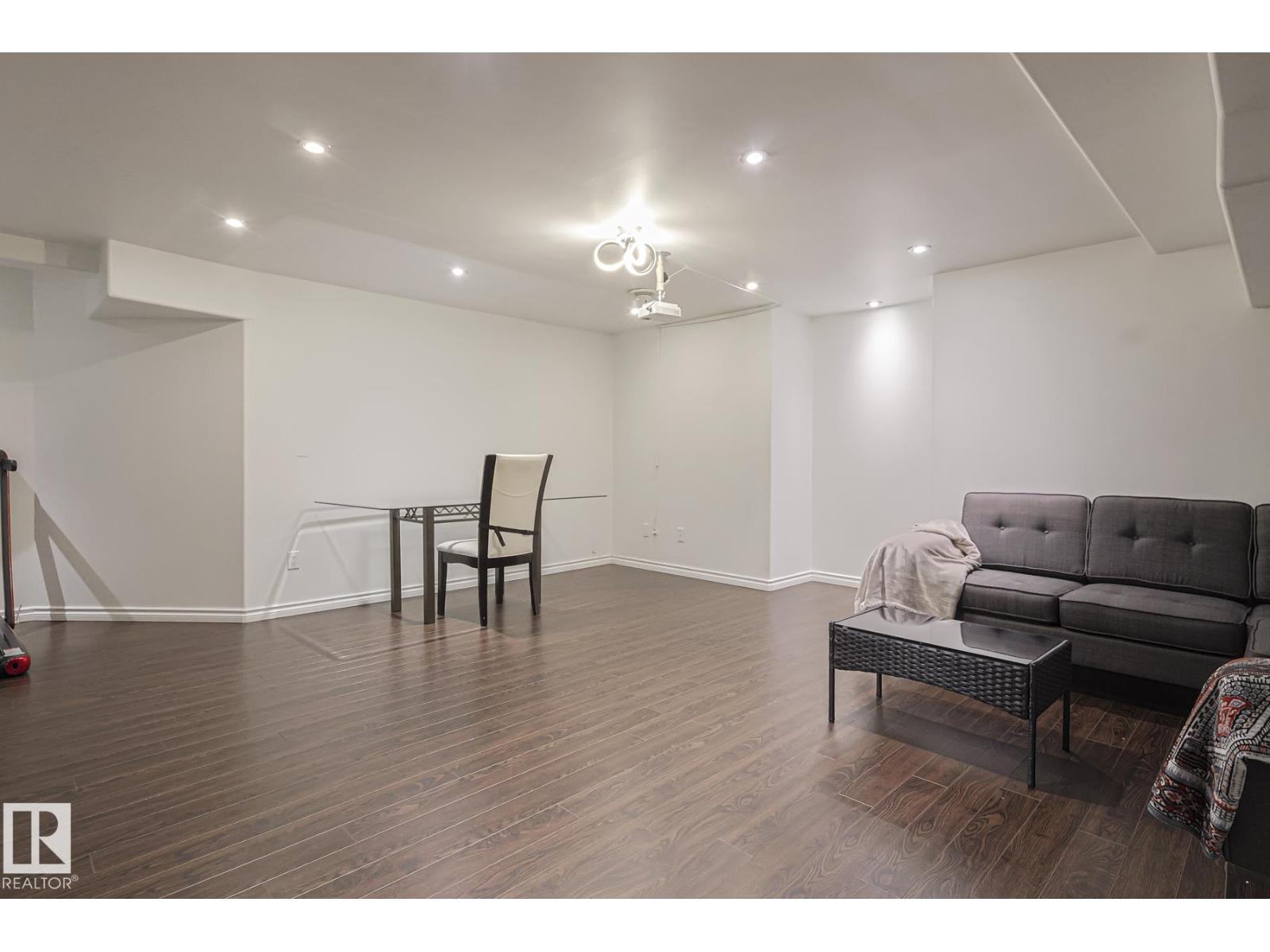 12 Elsinore Pl Nw, Edmonton, Alberta  T5X 5W3 - Photo 43 - E4460059
