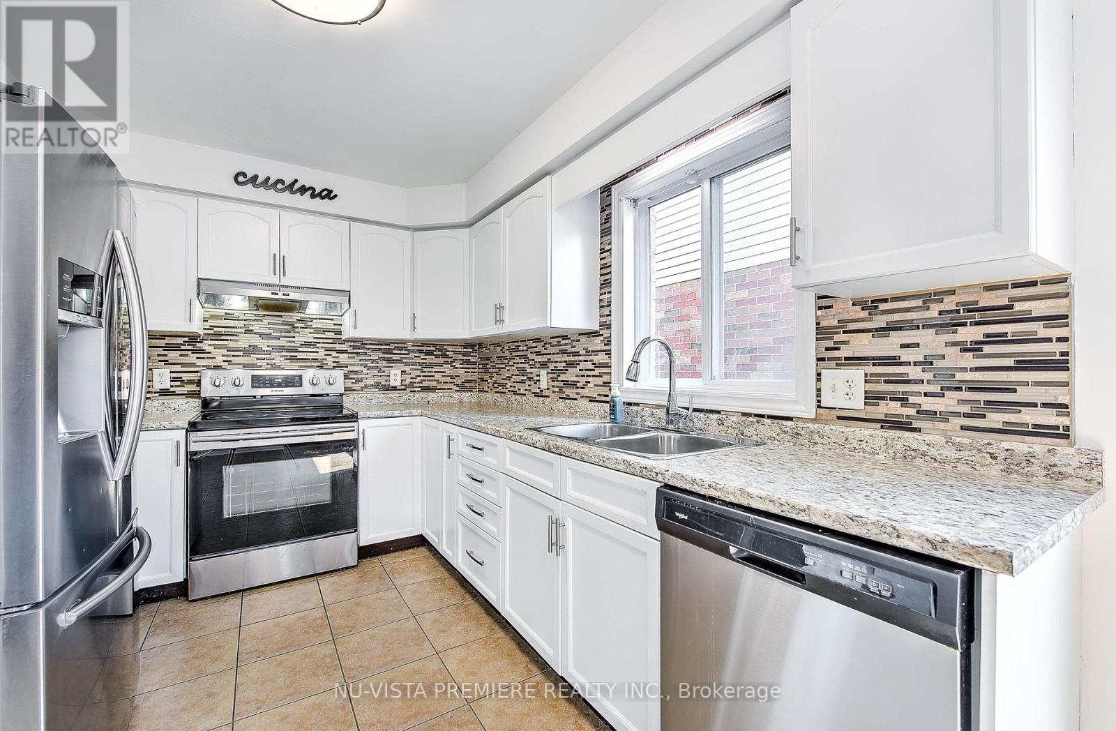 1046 Crosscreek Crescent, London East, Ontario  N5Y 6K9 - Photo 16 - X12434086