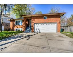 107 PINNACLE DRIVE, Kitchener, Ontario