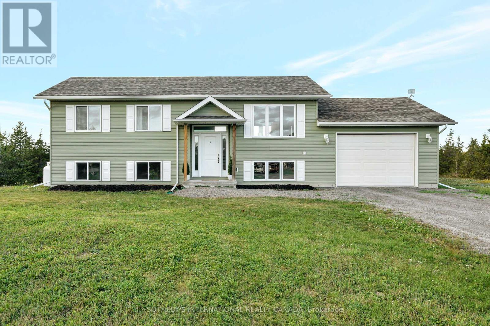 158 Old Milford Road, Prince Edward County, Ontario  K0K 2T0 - Photo 2 - X12433932