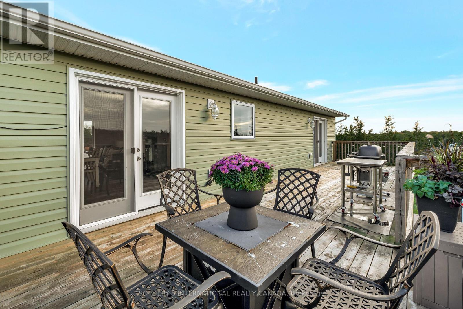 158 Old Milford Road, Prince Edward County, Ontario  K0K 2T0 - Photo 22 - X12433932