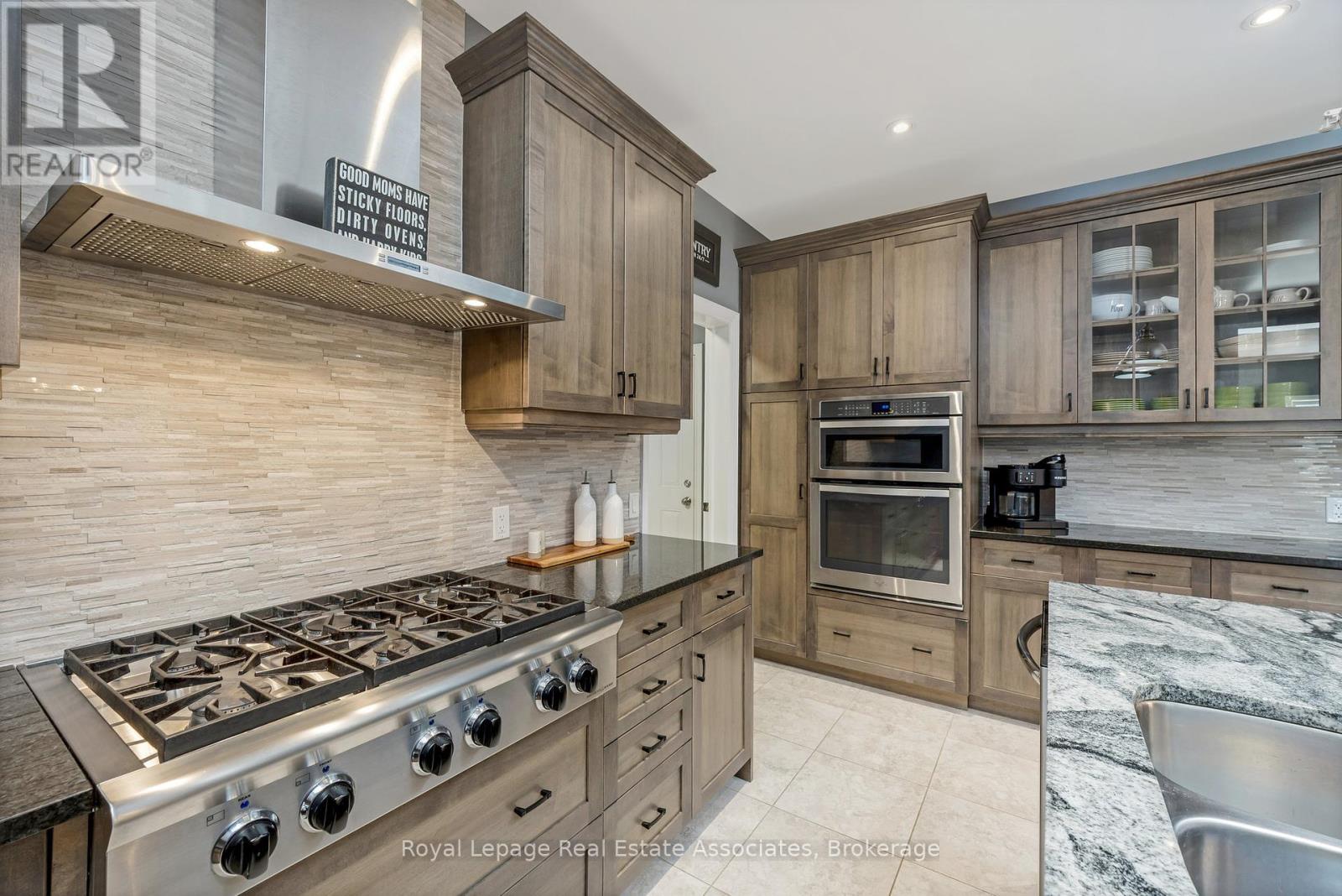 25 Chestnut Drive, Guelph/eramosa, Ontario  N0B 2K0 - Photo 11 - X12433939