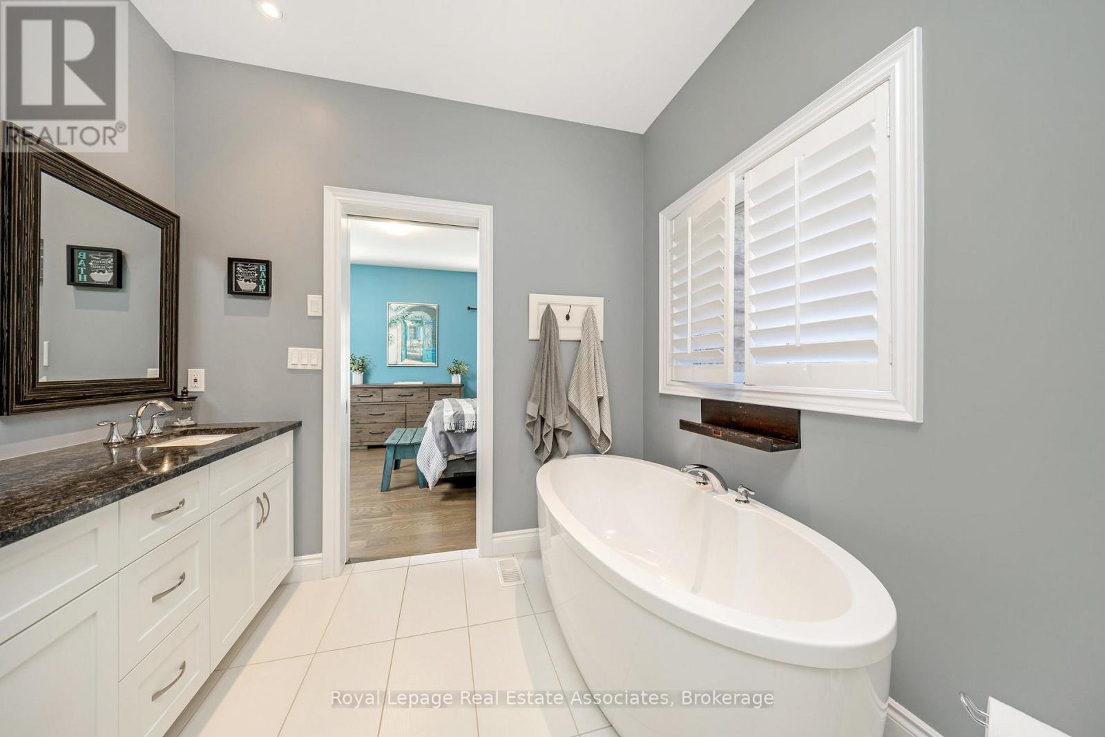 25 Chestnut Drive, Guelph/eramosa, Ontario  N0B 2K0 - Photo 21 - X12433939