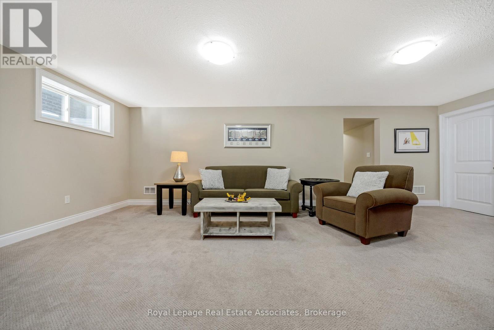 25 Chestnut Drive, Guelph/eramosa, Ontario  N0B 2K0 - Photo 33 - X12433939