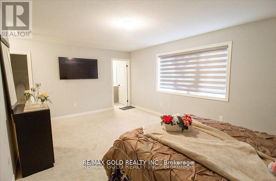 92 Middleton Avenue, London South, Ontario  N6L 1K3 - Photo 25 - X12434006