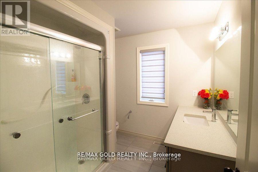 92 Middleton Avenue, London South, Ontario  N6L 1K3 - Photo 27 - X12434006