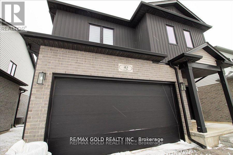 92 Middleton Avenue, London South, Ontario  N6L 1K3 - Photo 3 - X12434006