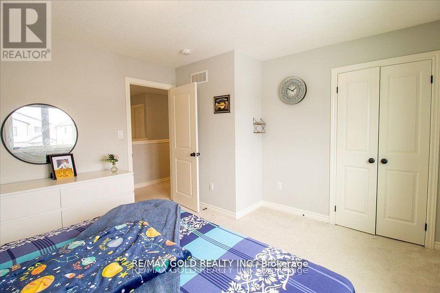 92 Middleton Avenue, London South, Ontario  N6L 1K3 - Photo 31 - X12434006