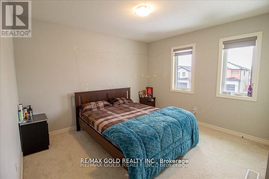 92 Middleton Avenue, London South, Ontario  N6L 1K3 - Photo 33 - X12434006