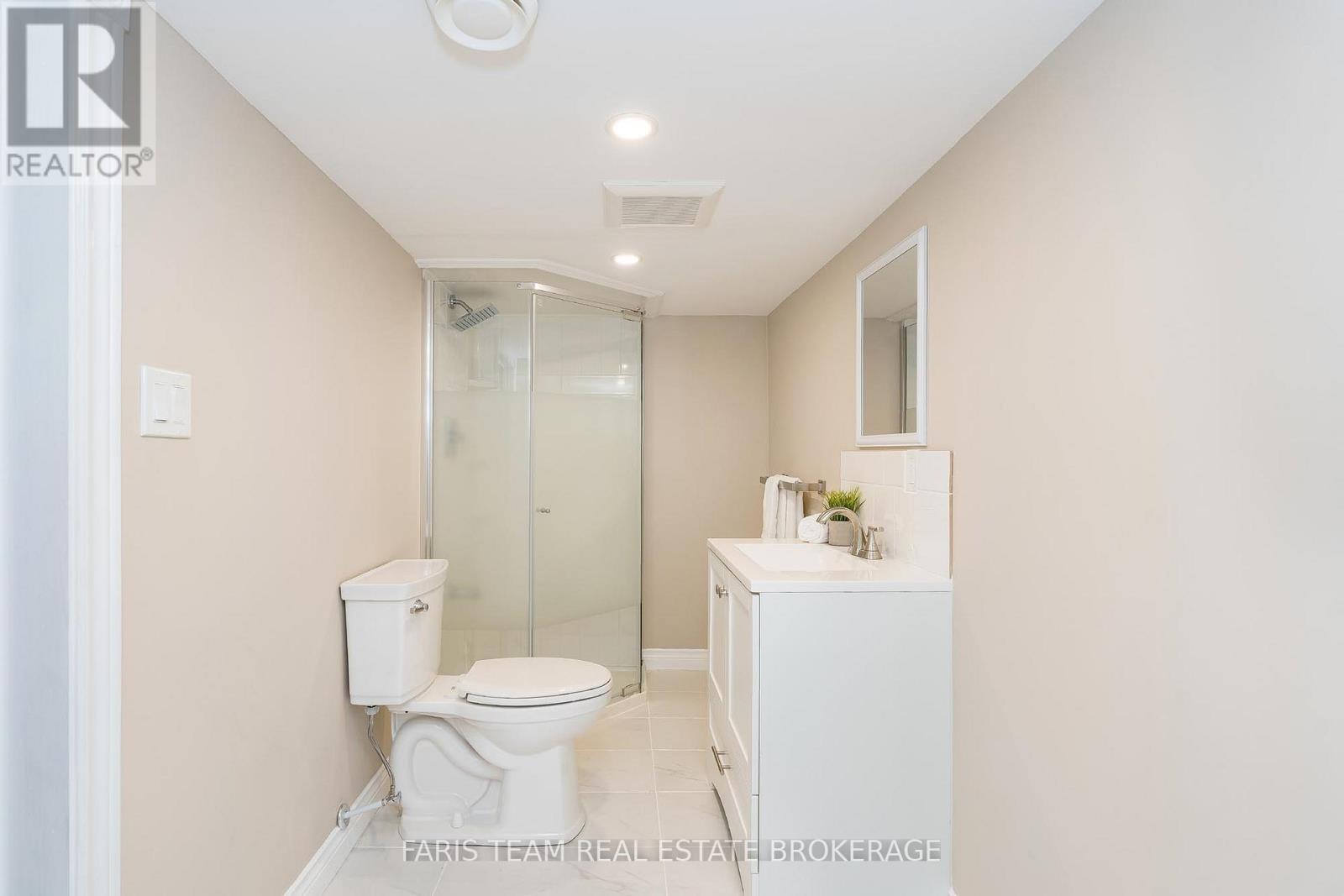 15 Lankin Avenue, Bracebridge, Ontario  P1L 1Y4 - Photo 22 - X12434014