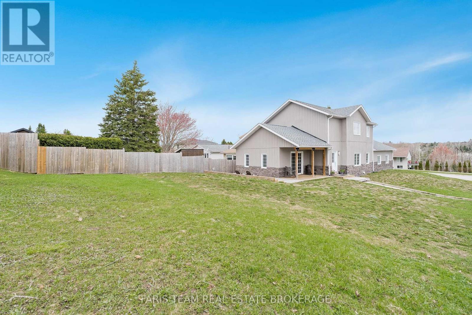 15 Lankin Avenue, Bracebridge, Ontario  P1L 1Y4 - Photo 28 - X12434014