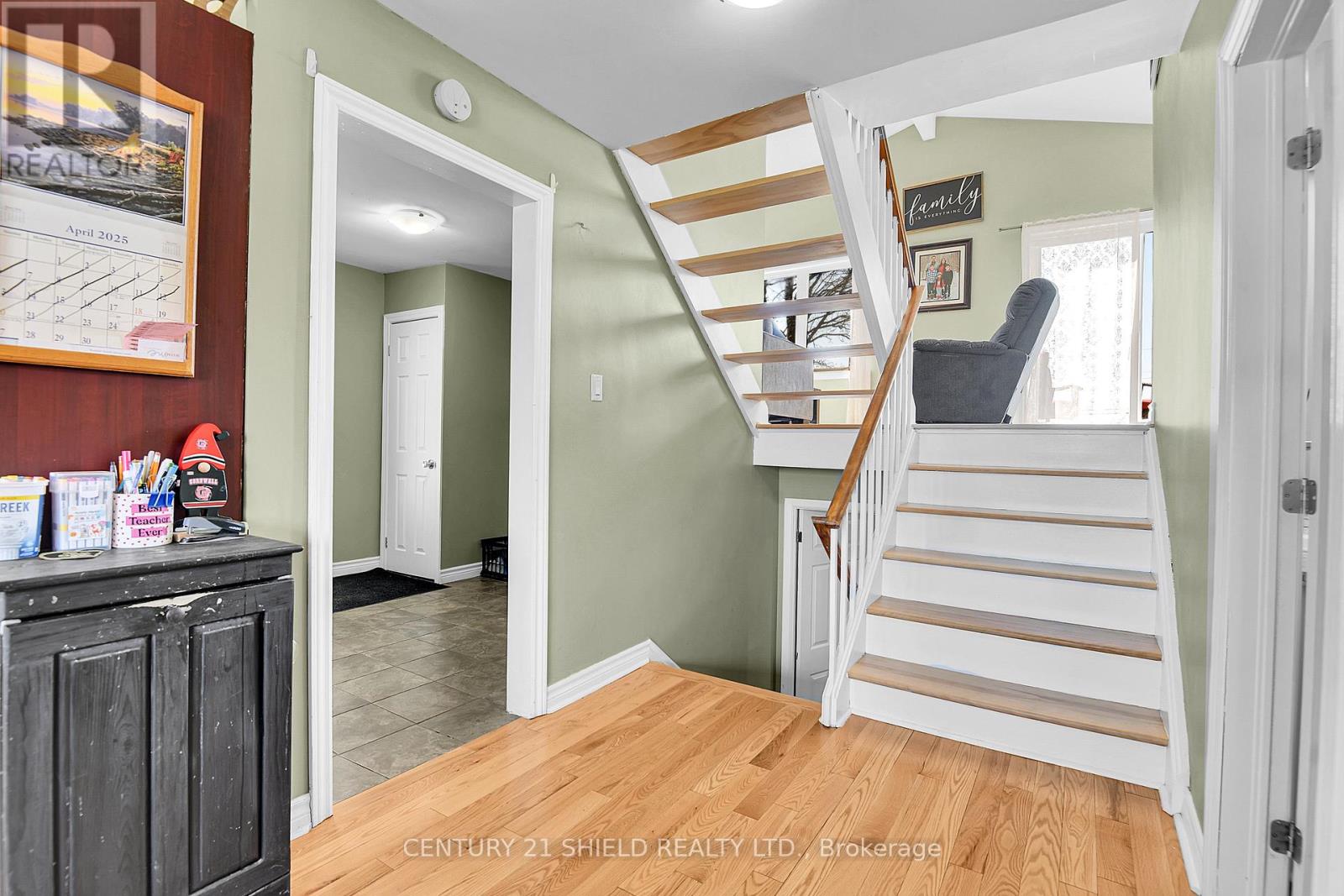 38 St Lawrence Street, South Stormont, Ontario  K0C 1M0 - Photo 5 - X12434187