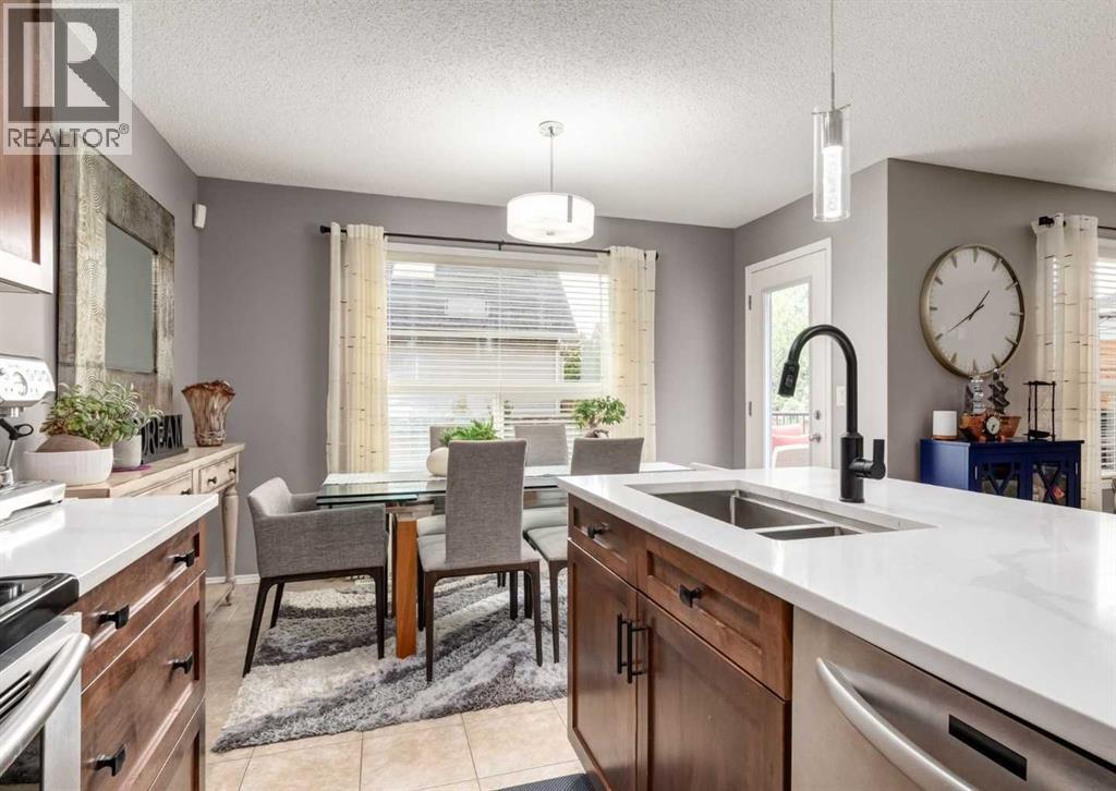 47 Brightonstone Grove Se, Calgary, Alberta  T2Z 0C6 - Photo 7 - A2249300