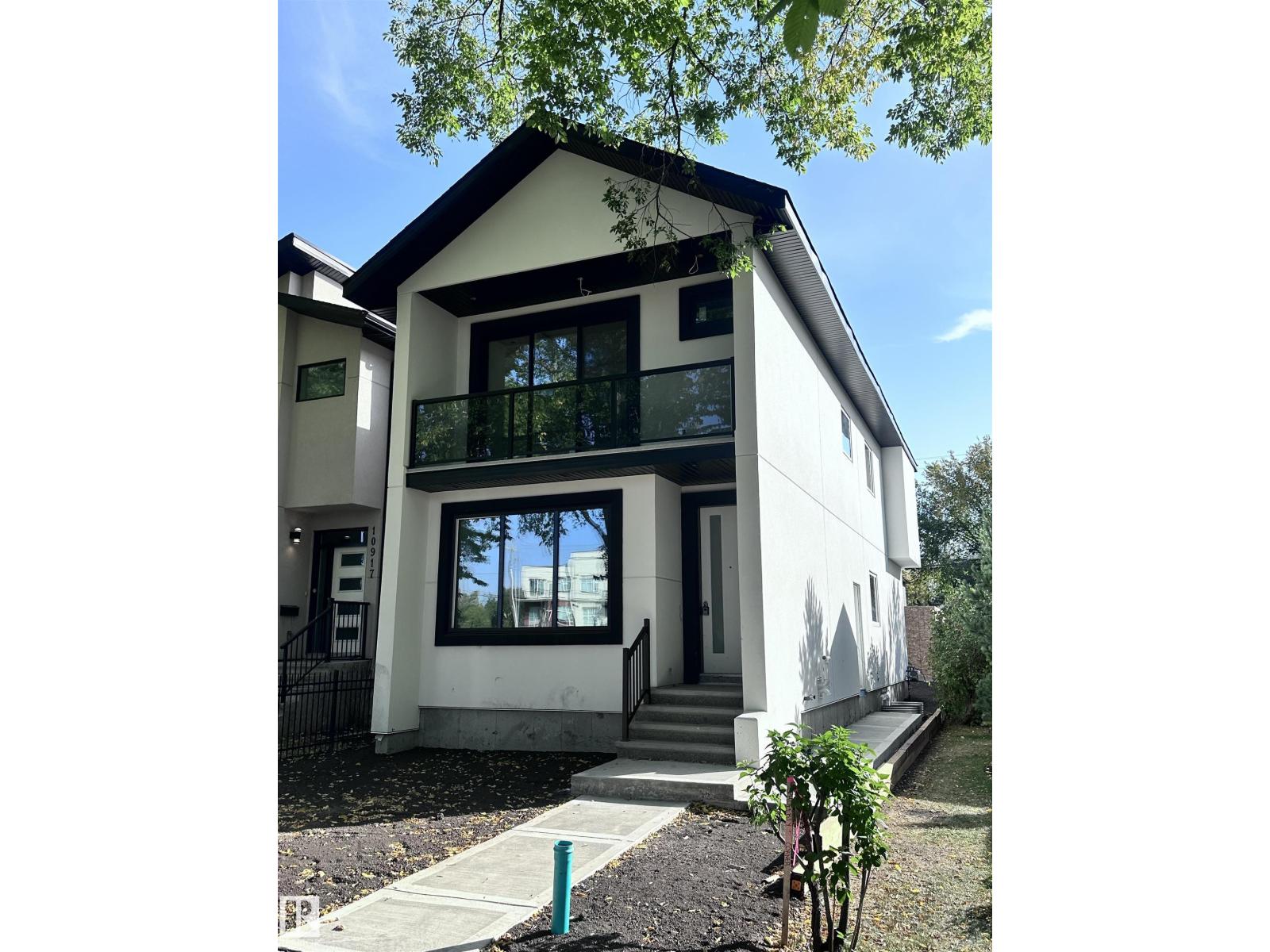 10919 79 Av Nw, Edmonton, Alberta  T6G 0P1 - Photo 2 - E4440033