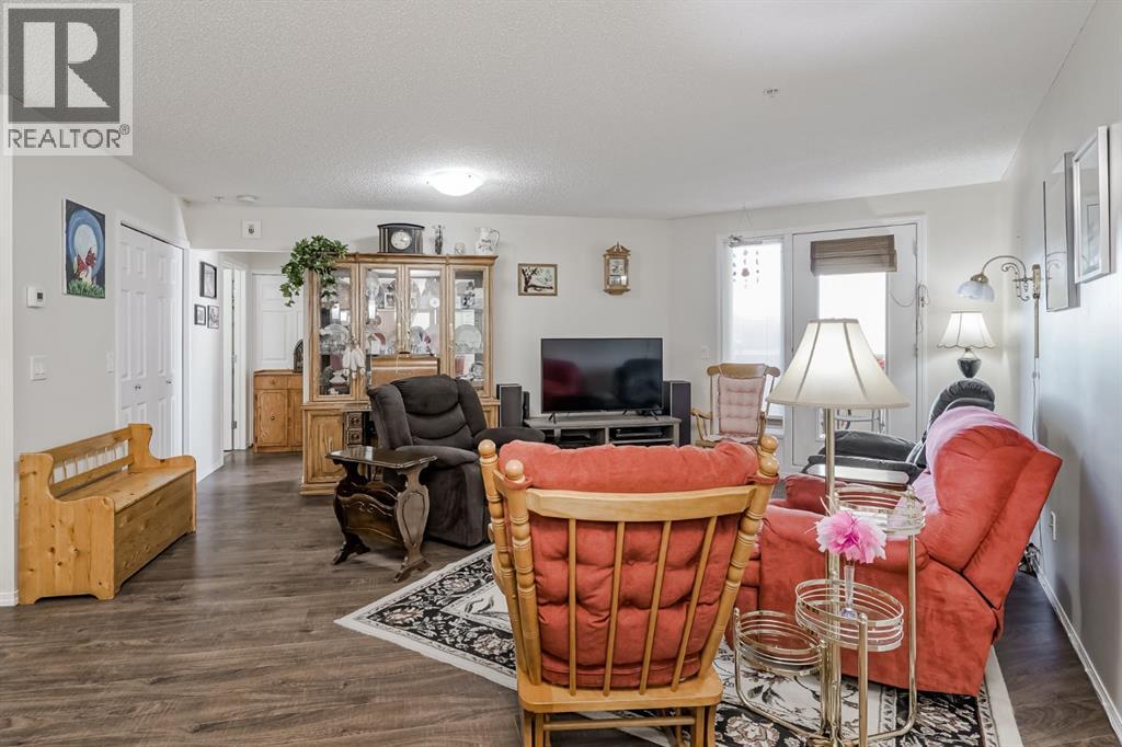 2227, 700 Willowbrook Road Nw, Airdrie, Alberta  T2B 2B7 - Photo 7 - A2255773