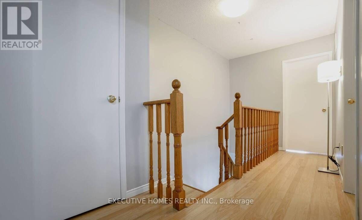 114 Toba Crescent, Brampton, Ontario  L6Z 4R9 - Photo 26 - W12432584