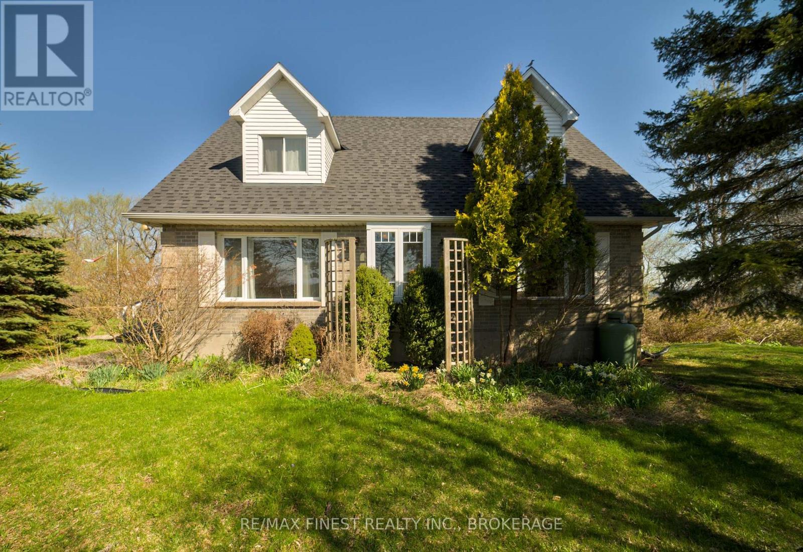 9820 Front Road, Loyalist, Ontario  K0H 2S0 - Photo 4 - X12434194