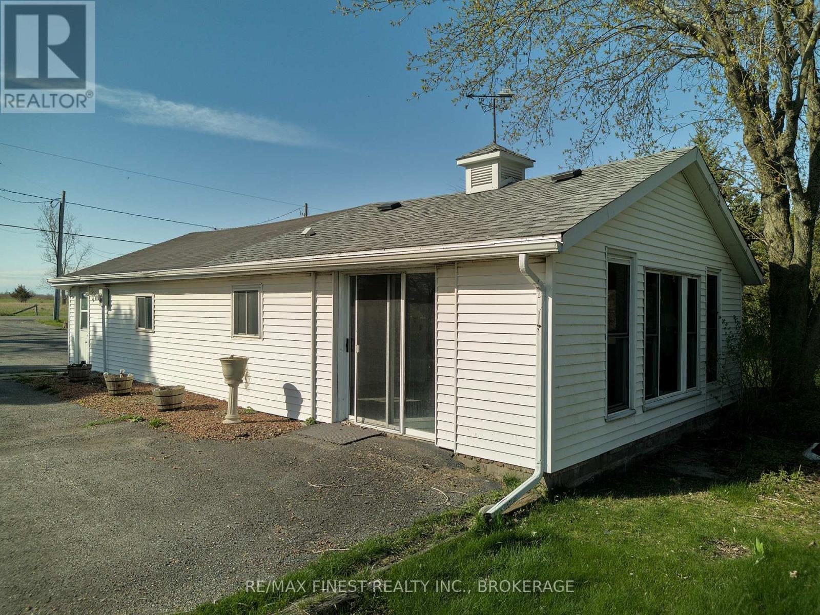 9820 Front Road, Loyalist, Ontario  K0H 2S0 - Photo 43 - X12434194