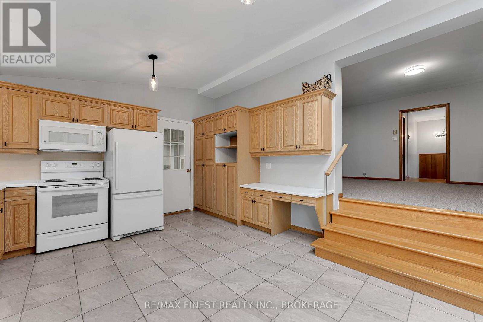 167 Sherman Street, Kingston, Ontario  K7M 4G9 - Photo 9 - X12433795