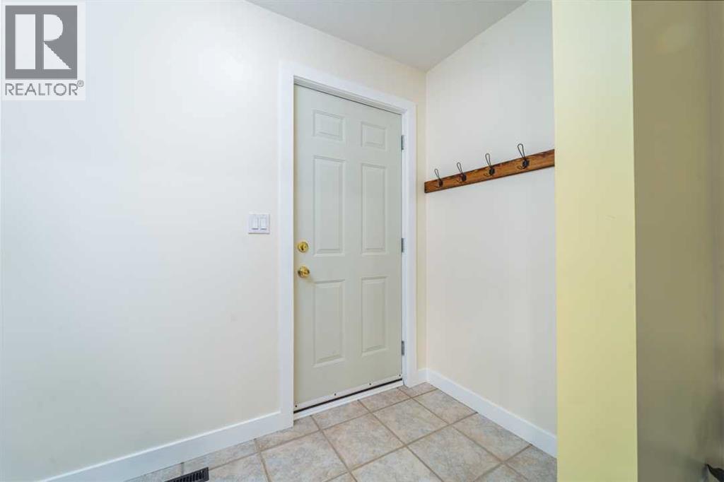 5202 44 Avenue, Taber, Alberta  T1G 1B5 - Photo 3 - A2259144