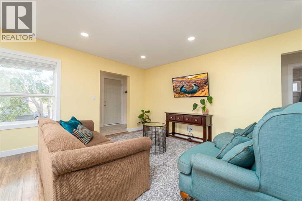 5202 44 Avenue, Taber, Alberta  T1G 1B5 - Photo 6 - A2259144